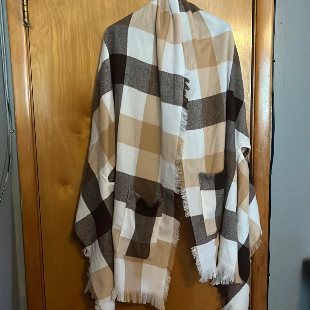Poncho with arm holes OS
